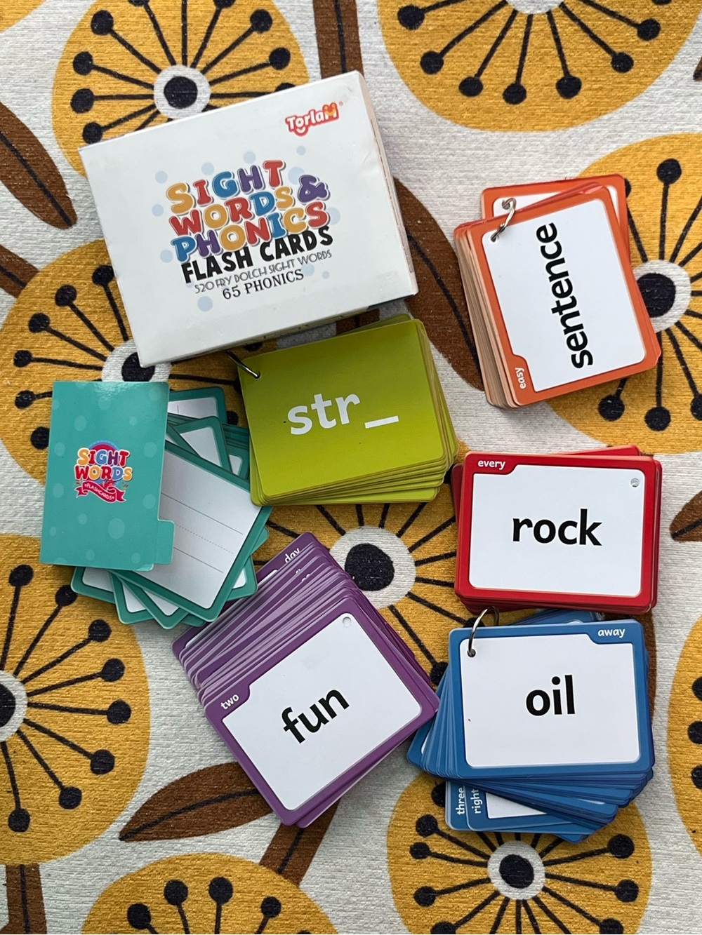 Torlam Sight Words & Phonics Flash Cards 520 Dolch Words 65 Phonics Pre-K–3